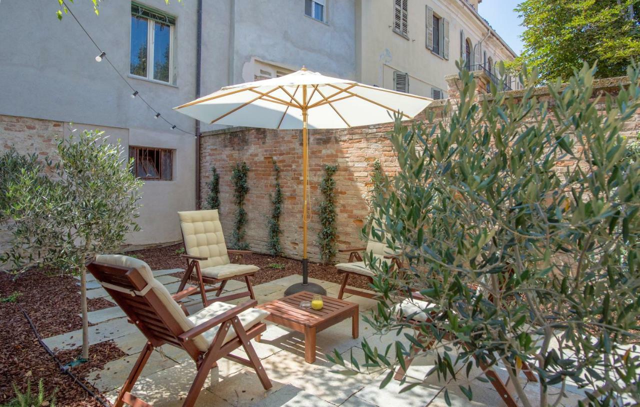 La Canonica - Charming Self-Catering Apartments In Ница Монферато Екстериор снимка