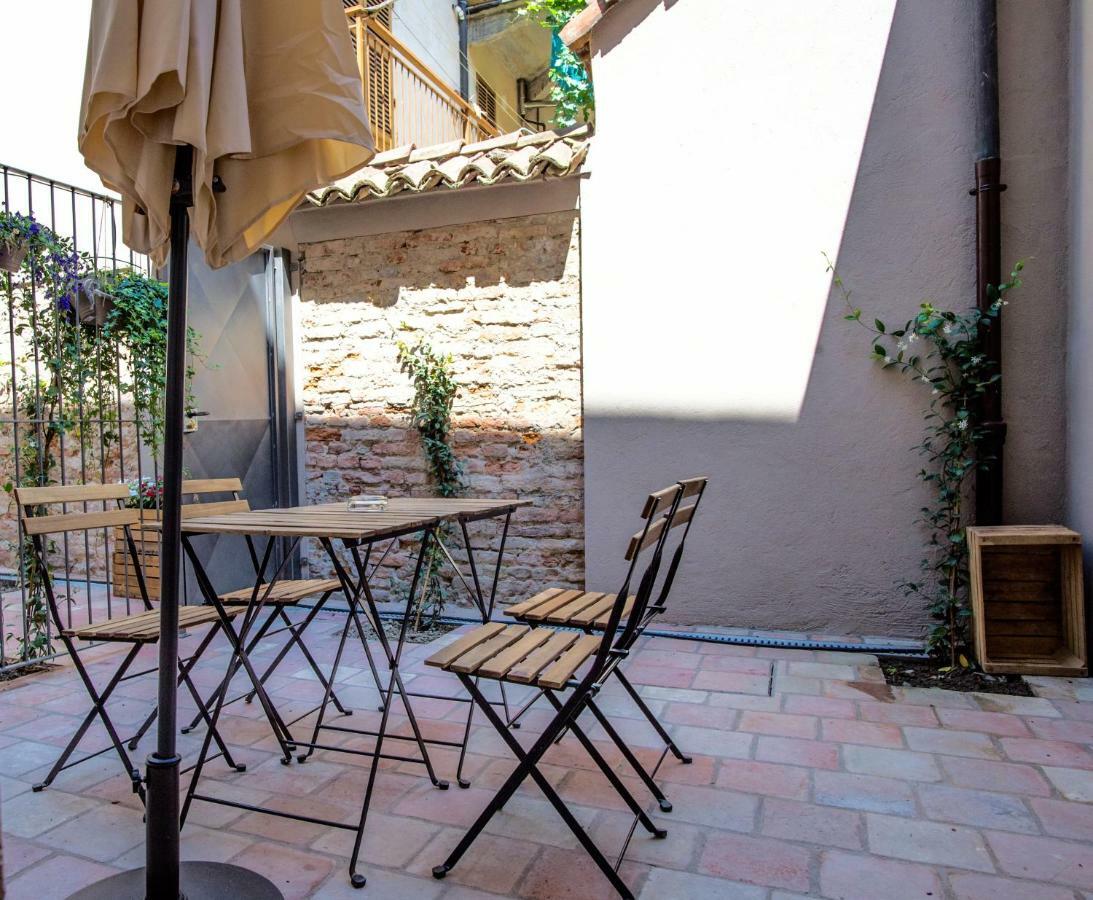 La Canonica - Charming Self-Catering Apartments In Ница Монферато Екстериор снимка