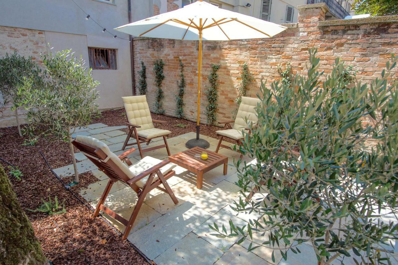 La Canonica - Charming Self-Catering Apartments In Ница Монферато Екстериор снимка